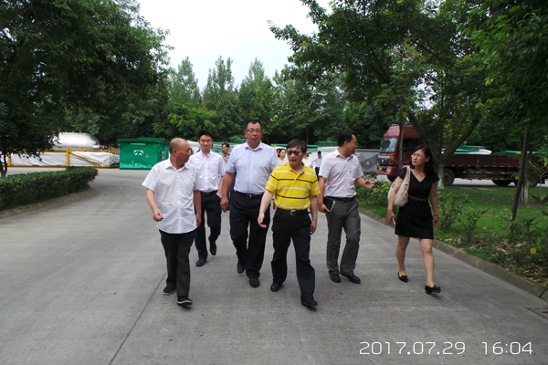 哈爾濱工業(yè)大學(xué)韓杰才校長(zhǎng)一行蒞臨川開集團(tuán)參觀考察